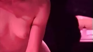 Porno filmu producents vēlējās personīgi vadīt gailis spēcīgs melns cilvēks