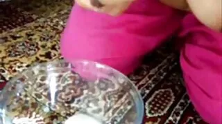 Slutty māsas fuck ar stepbrother pēc vakariņām kopā