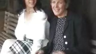 Viņš iestrēdzis netīru zeķi, jo meitene ir Pakaļa pirms seksa