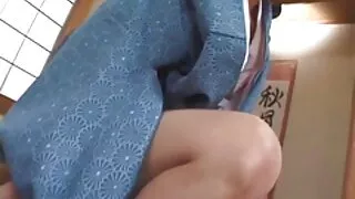 Veselīga ebony skewered ādas iespļaut tiny izdilis Piper