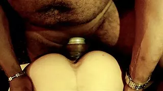 Moaning meitenes, bet Jāšanās Kļūst Elf Hentai